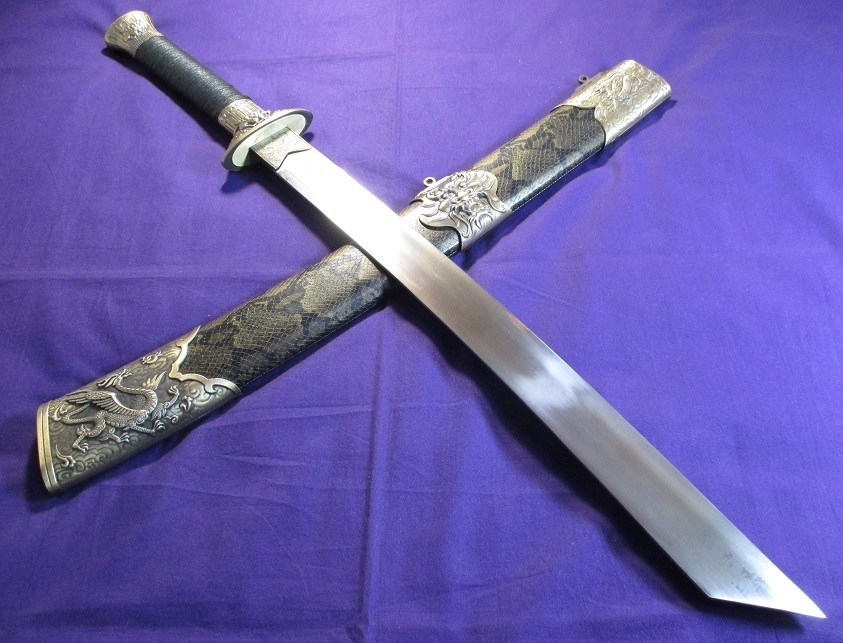 中国・青龍刀・龍仕様（装飾刀）: 軍装品・刀剣・短剣
