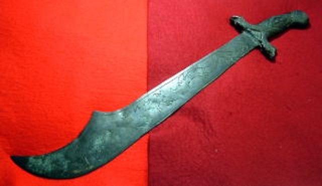 中国・青銅の青龍刀(実物): 軍装品・刀剣・短剣・アンティーク 中国・青銅の青龍刀(実物): 軍装品・刀剣・短剣・アンティーク